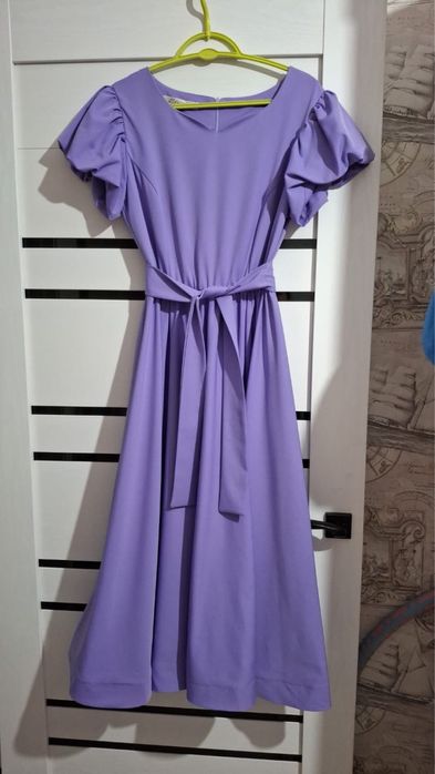 продам вечернии платья