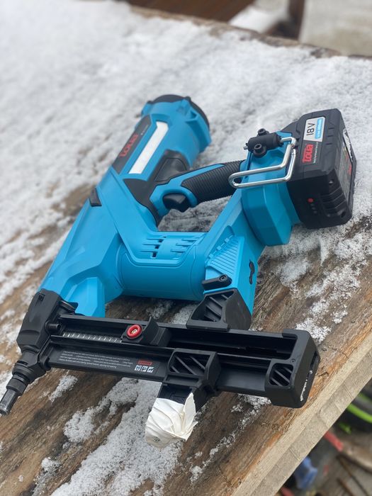 Toua DCCN40A | Pistol cuie Beton pe Baterie pentru montaj, montatori