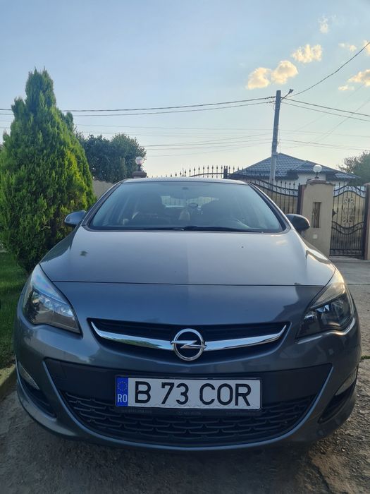 Opel Astra sedan  j 2019.