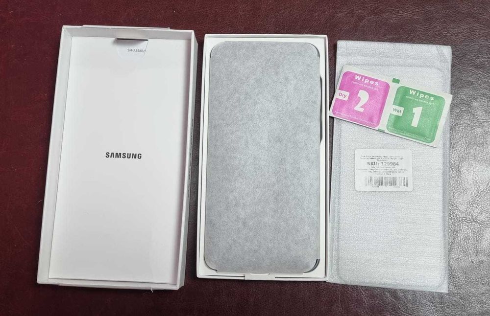 Vând Samsung Galaxy A55, Dual SIM, 8GB, 128GB, 5G, Awesome Navy