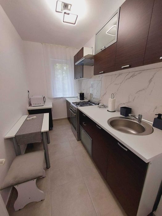 Amenajari interioare zugravit/gletuire/reparati geamuri usi /garduri