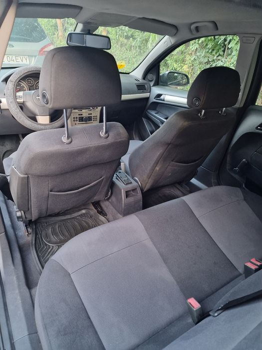 Vând Opel Astra H