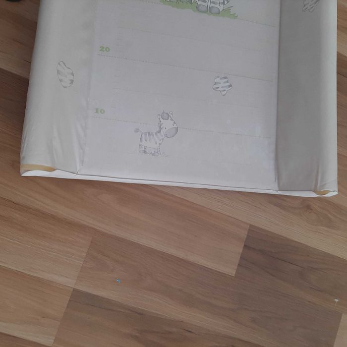 Бебешки шезлонг и дъска за повиване