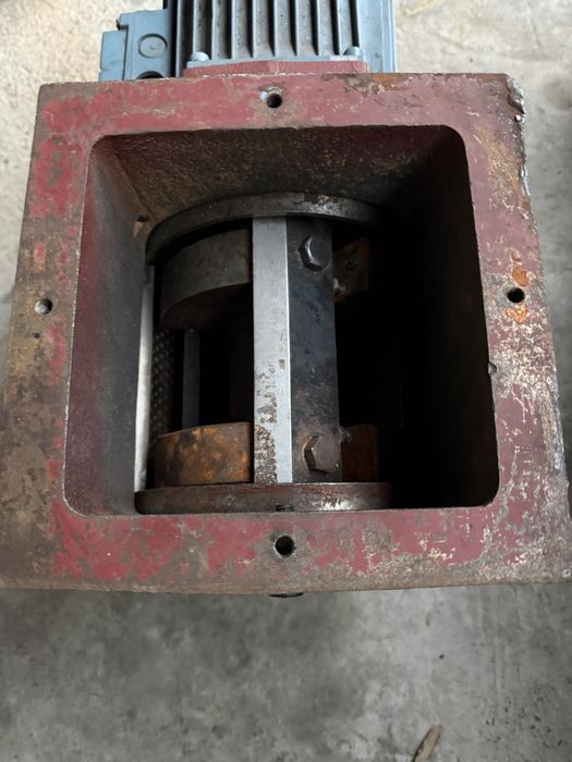 Vand tocator /granulator industrial