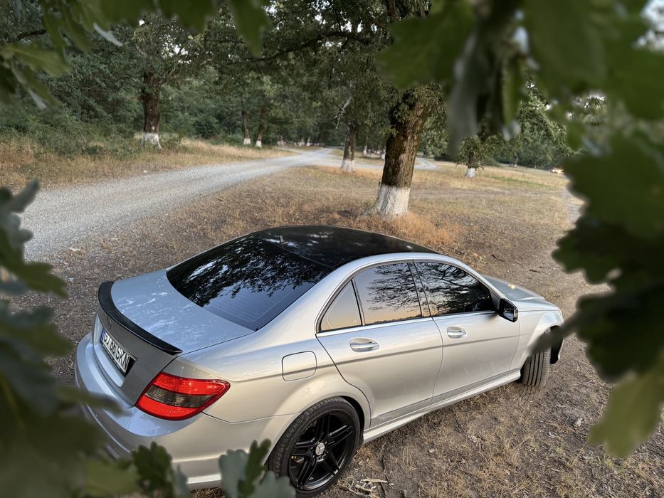 Mercedes c 220 170 cp AMG
