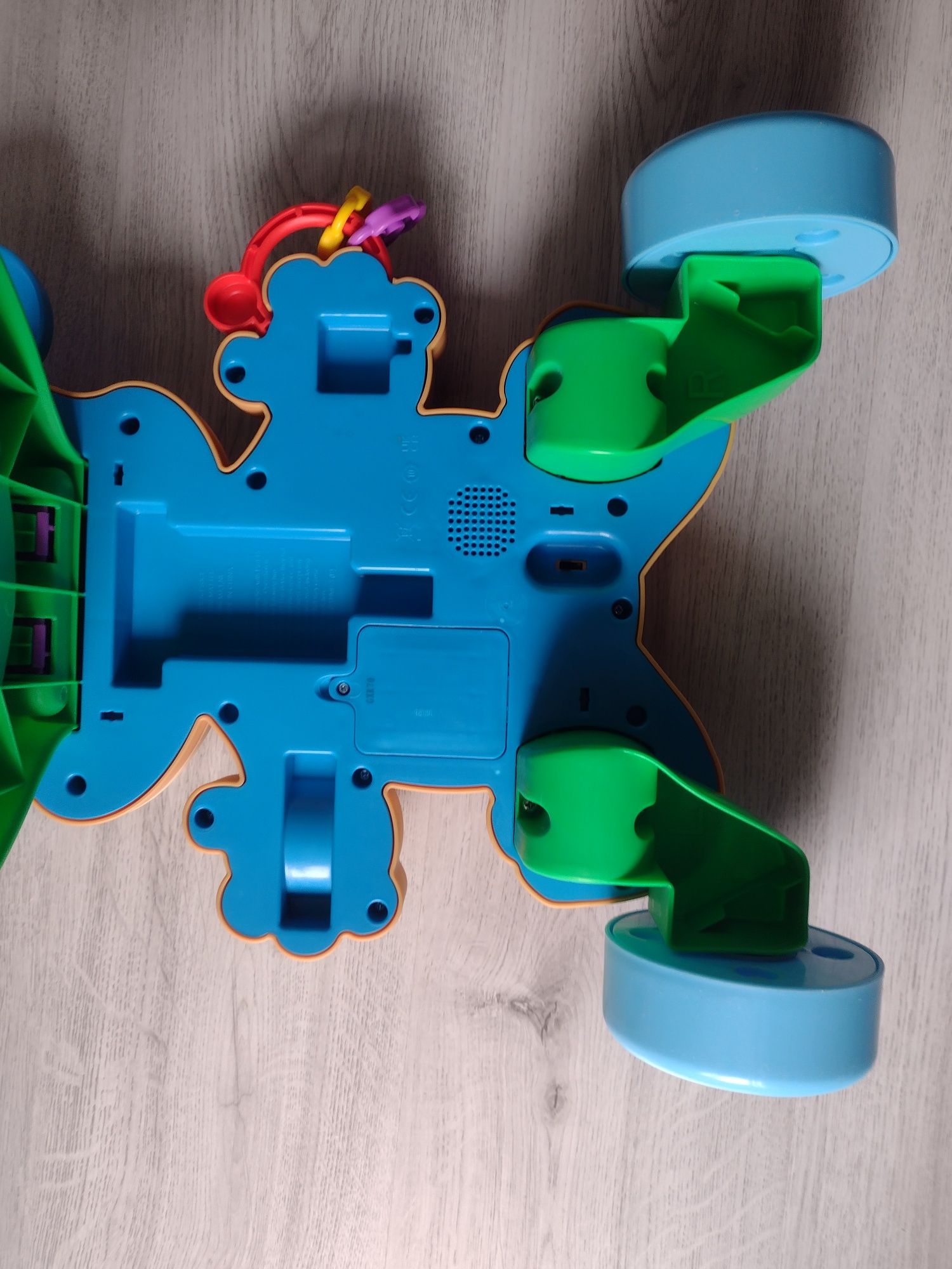 Бебешка проходилка Fisher price