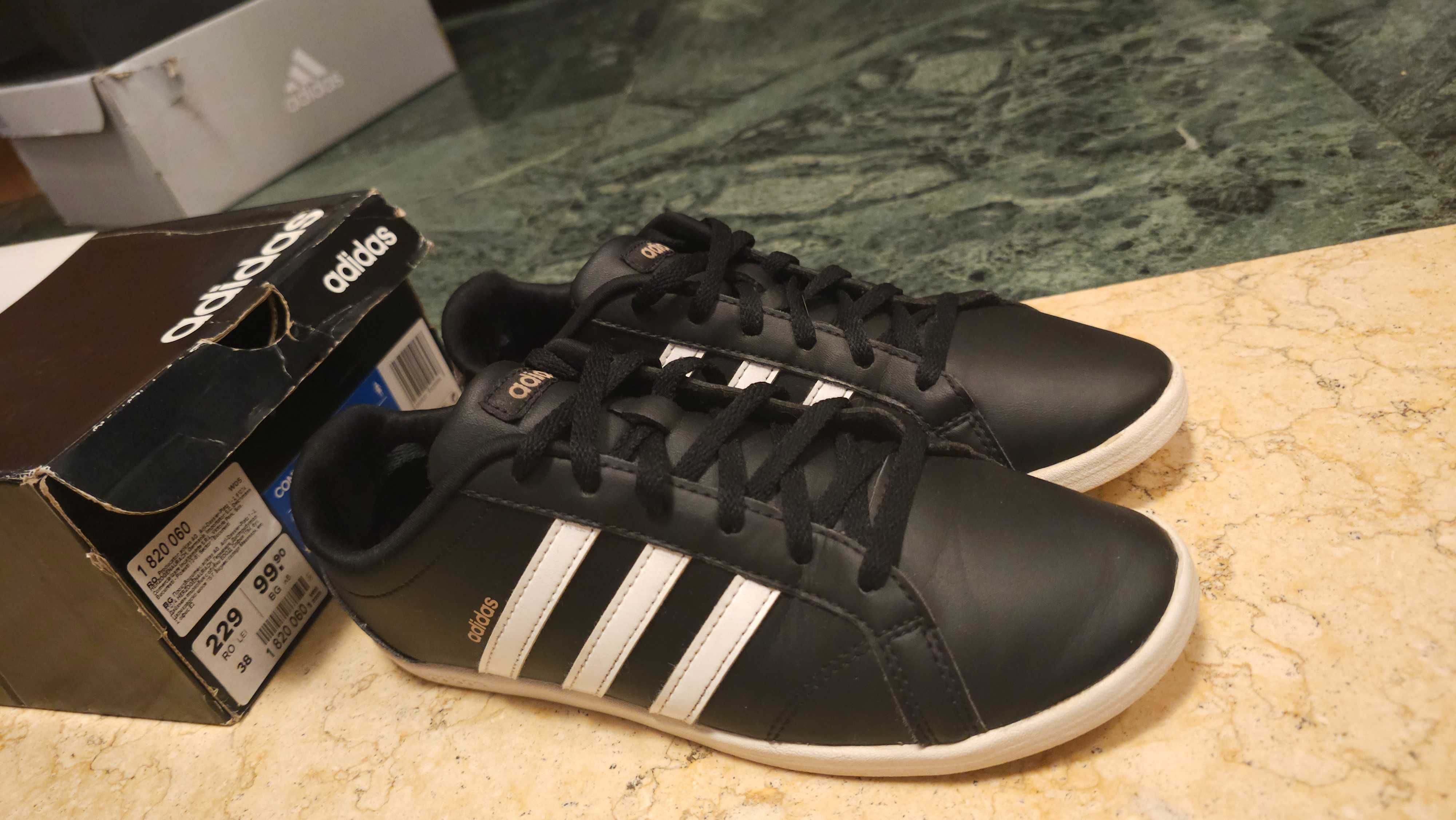 Дамски маратонки Adidas 37