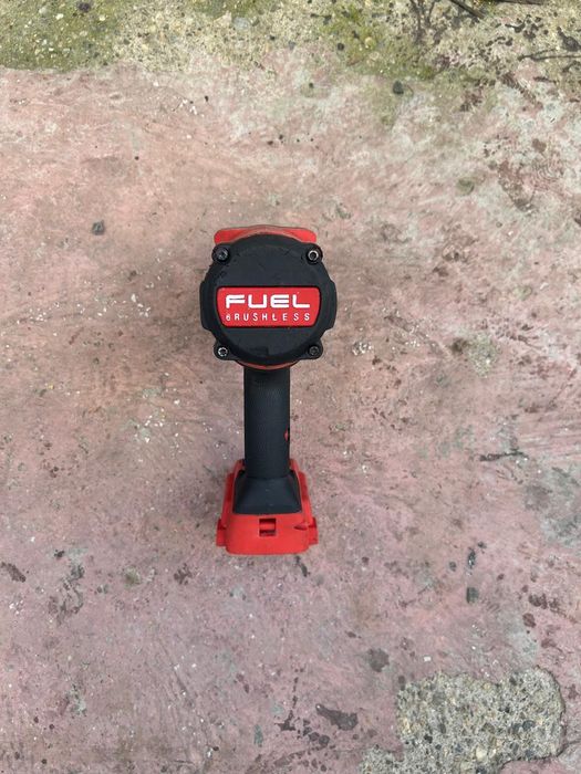 Pistol impact Milwaukee M18 ONEFHIWF34