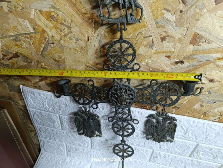 Голям византийски стенен кръст