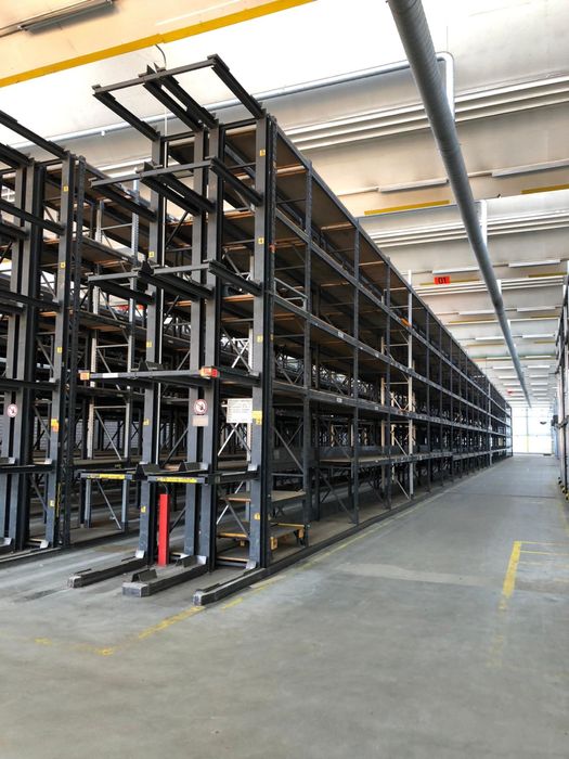 Rafturi metalice