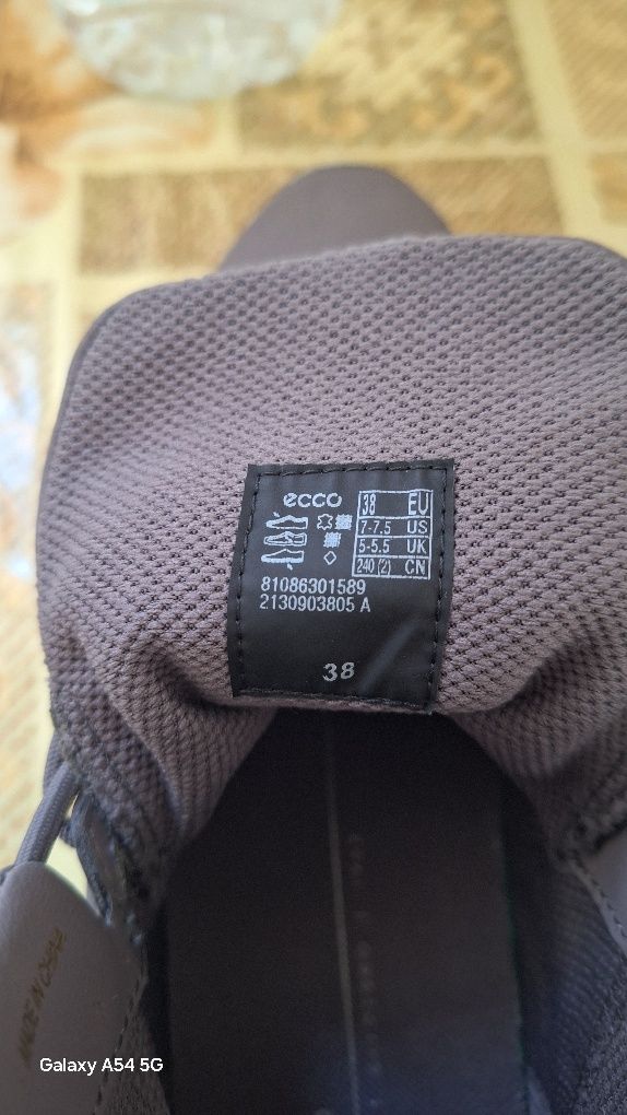 Продавам Дамски обувки ЕCCO