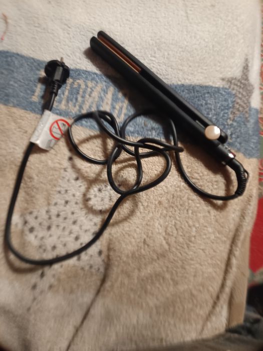 Vând placa de par noua mai multe detalii an privat