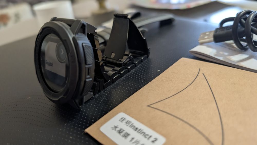 Продавам Garmin-instinct 2