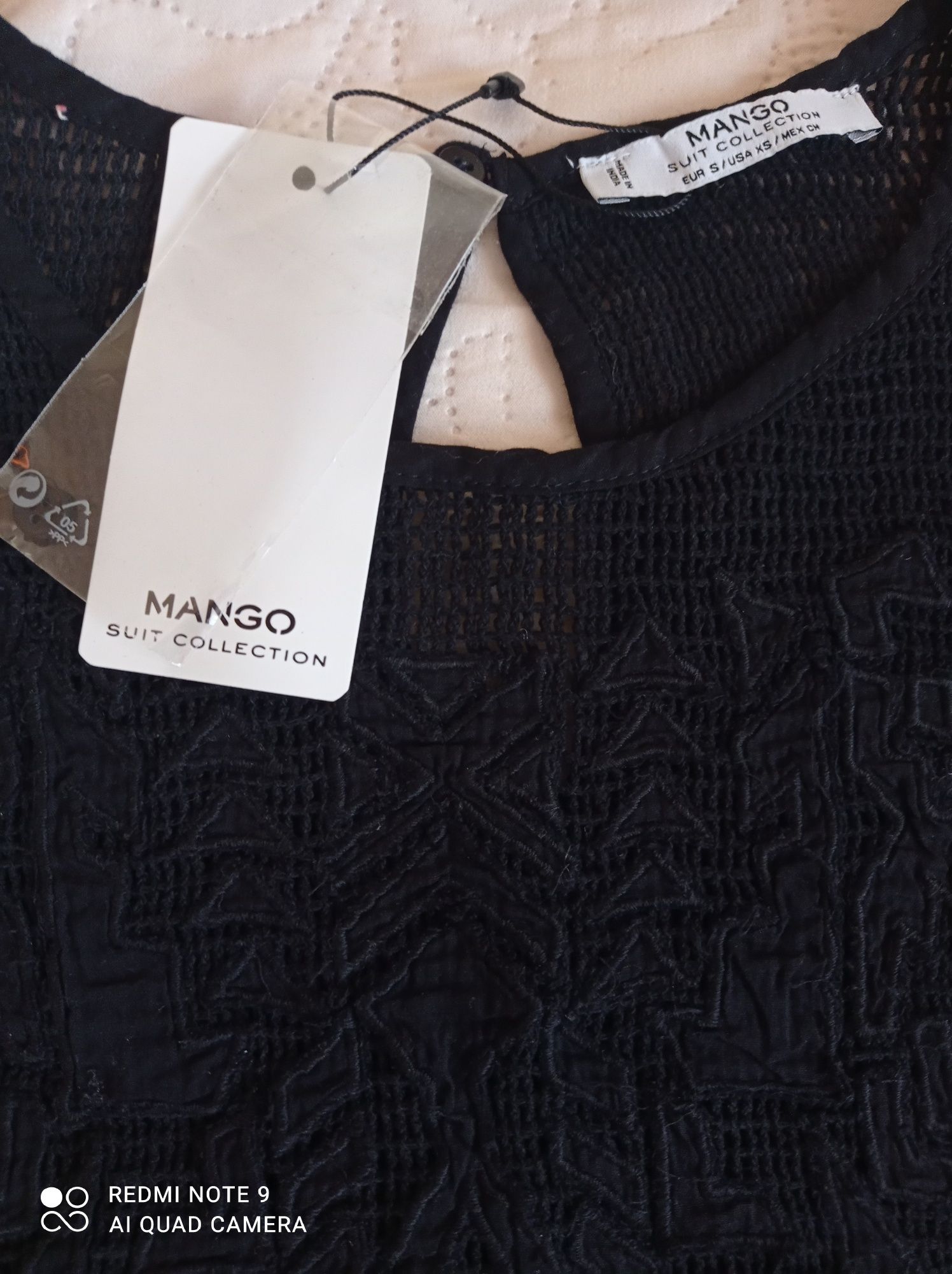 Нов топ от Mango