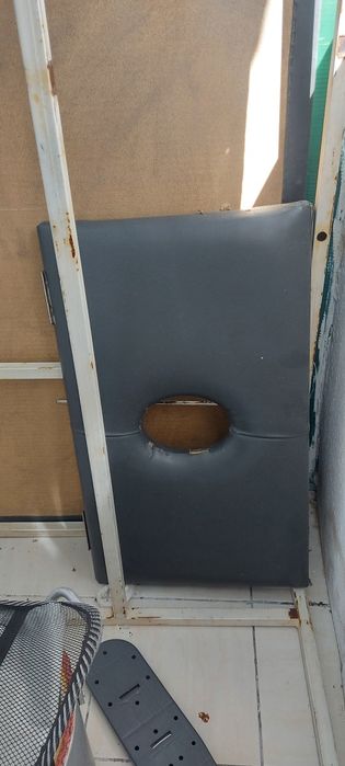 Срочно продам кушетку