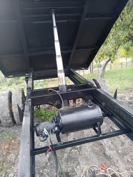 Vind remorca pentru tractor