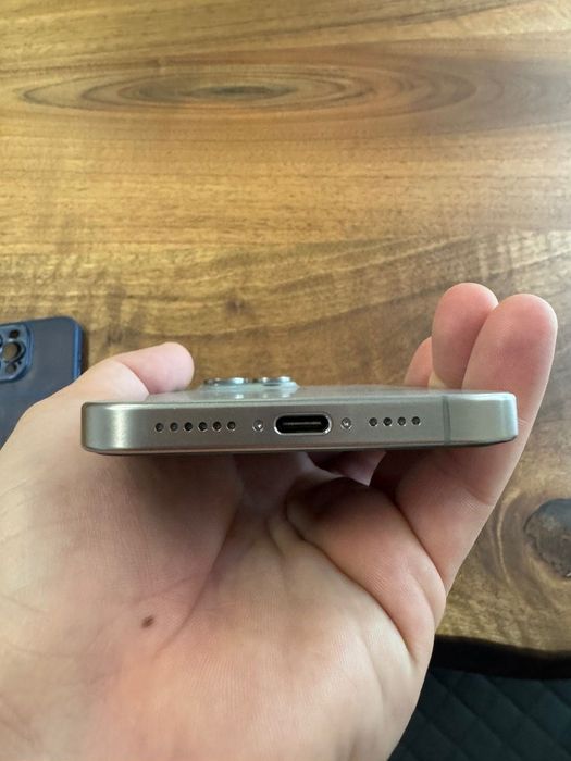 Iphone 15 Pro Max 256 Natural Titanium + слушалки
