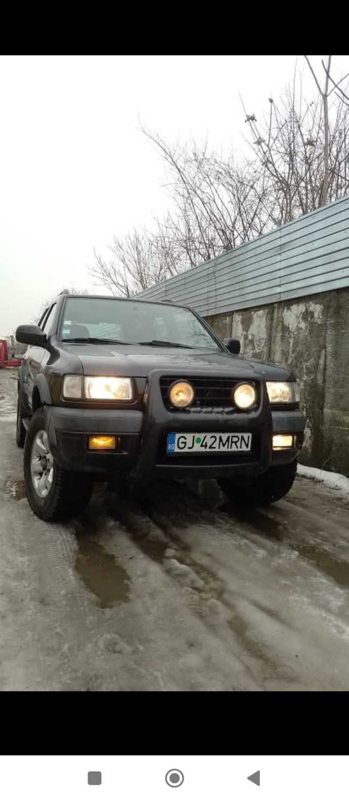 Vând Opel Frontera B