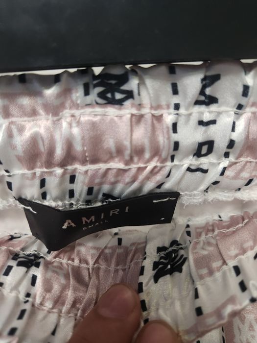 Amiri летен екип