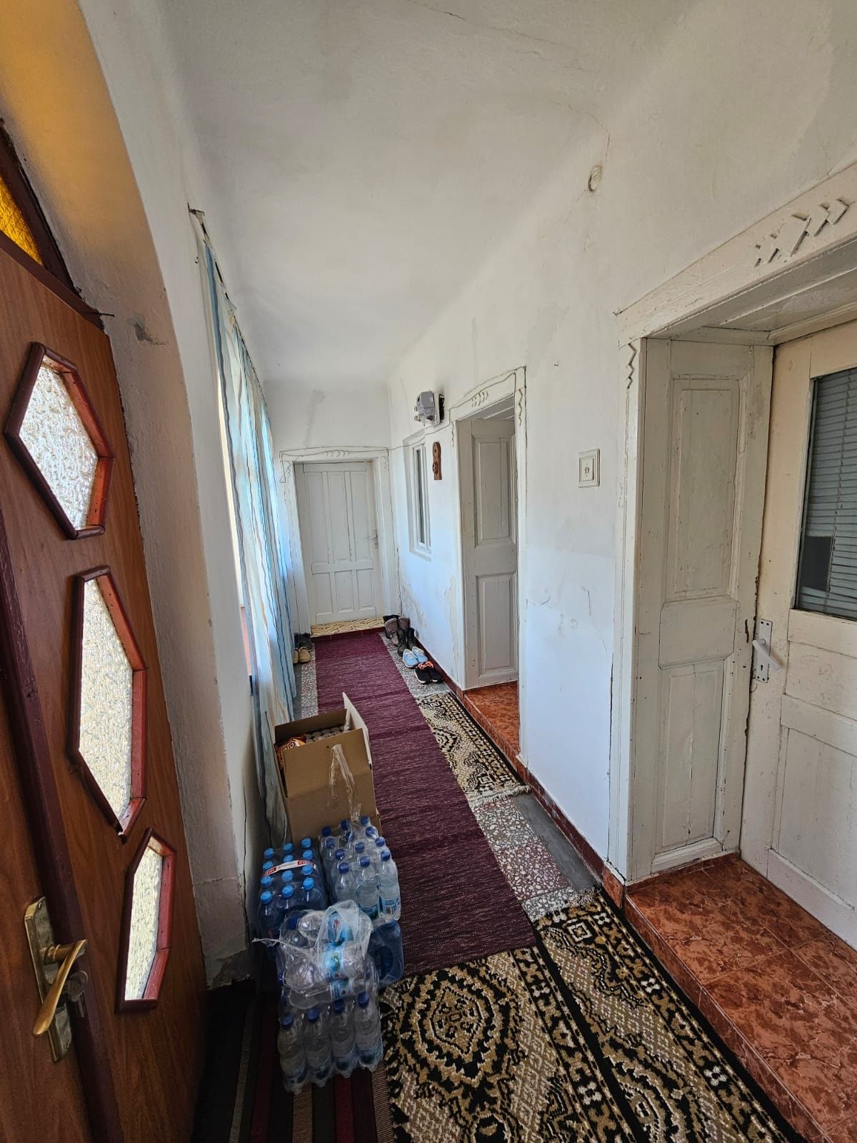 Vând casă 4 camere Pestisu Mare, 140mp casa + teren 800 mp
Izolată +