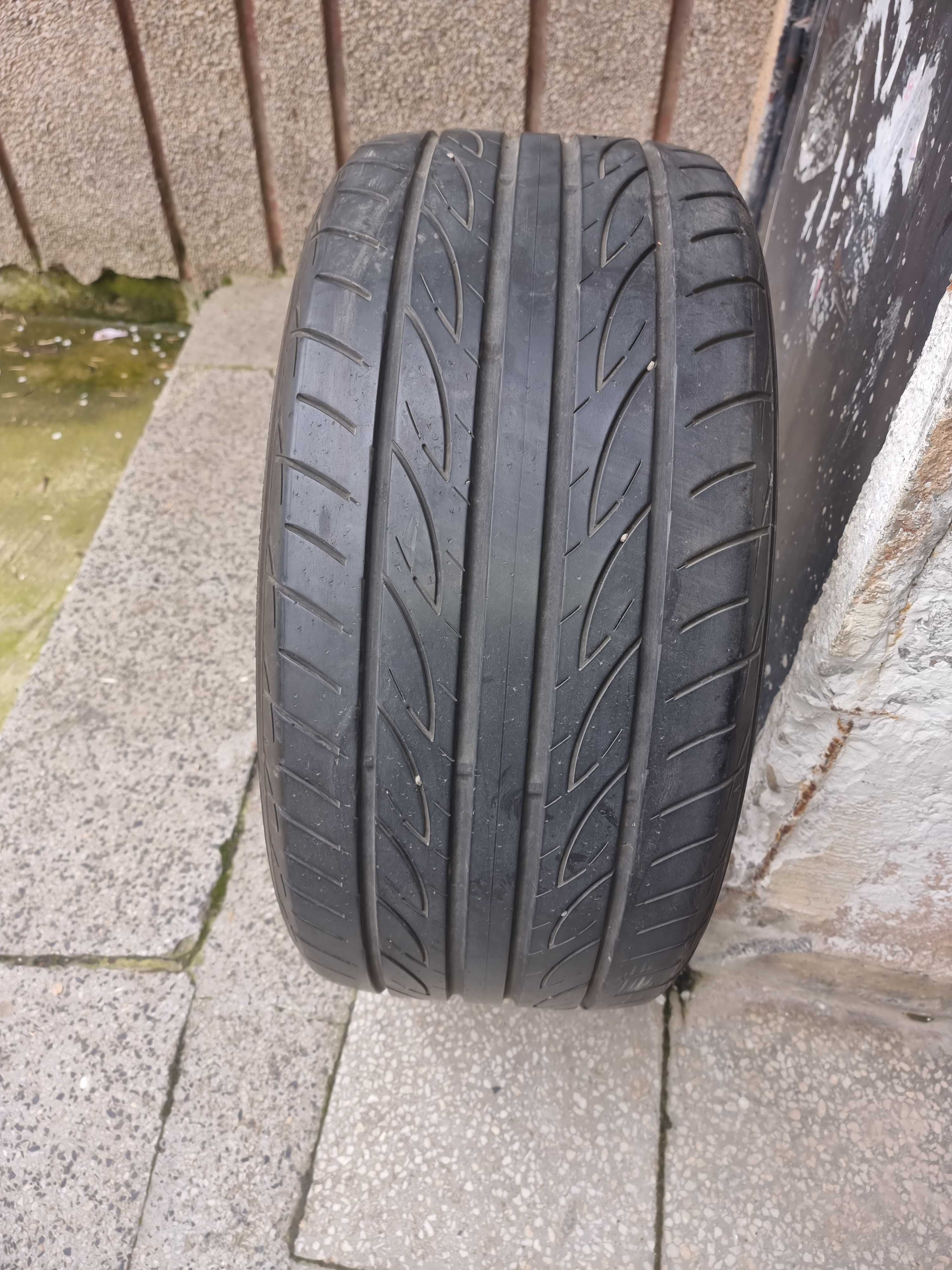 Гуми летни 215/50/17 и 275/40/19