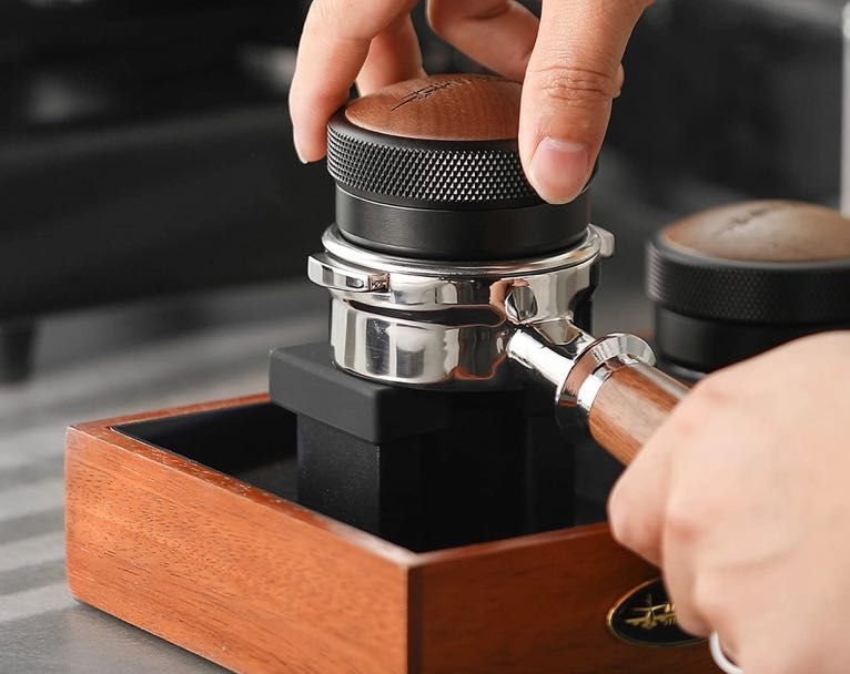MHW-3BOMBER Distribuitor și Nivelator Cafea Reglabil 53 mm T6091L4