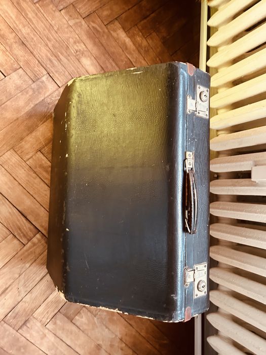 Продавам Акордеон 80 баса