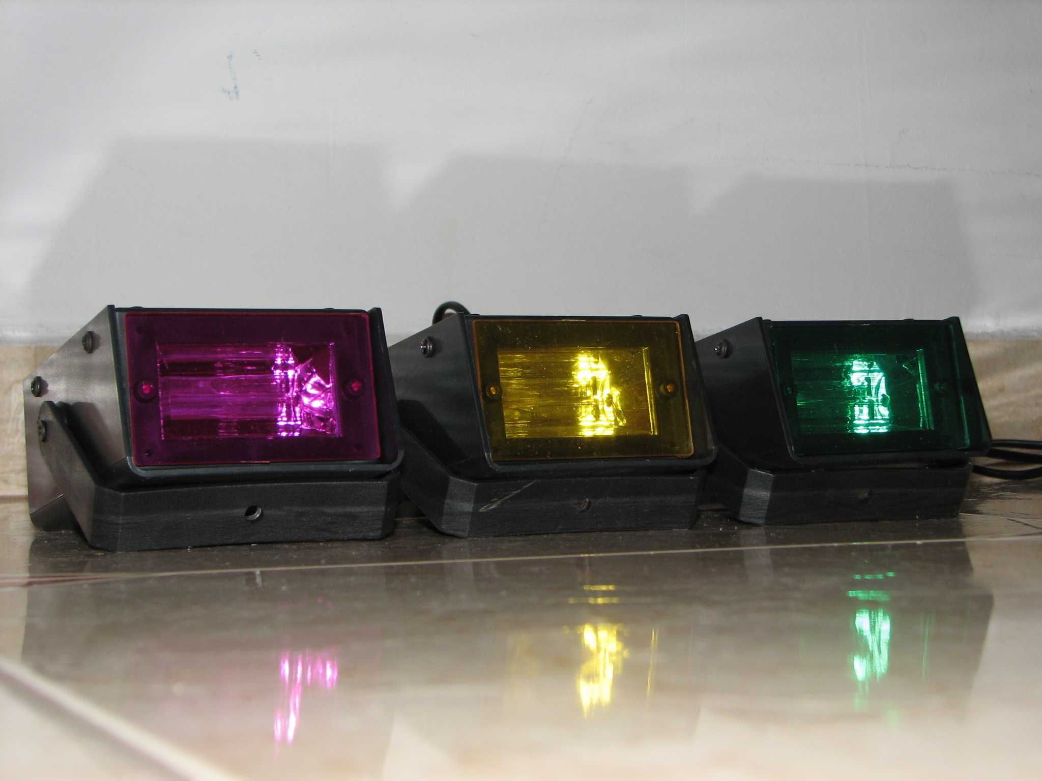 Proiectoare / Flash-Lights / Flash-Lamps / Laser-lamps / Lampi efecte