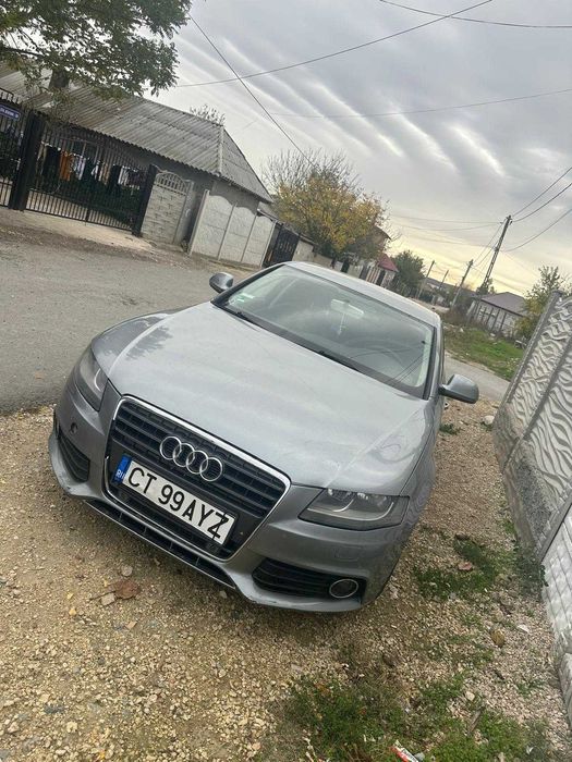 Audi A4 B8 – 2.0 TDI 143 CP – An 2009 – Stare excelentă
