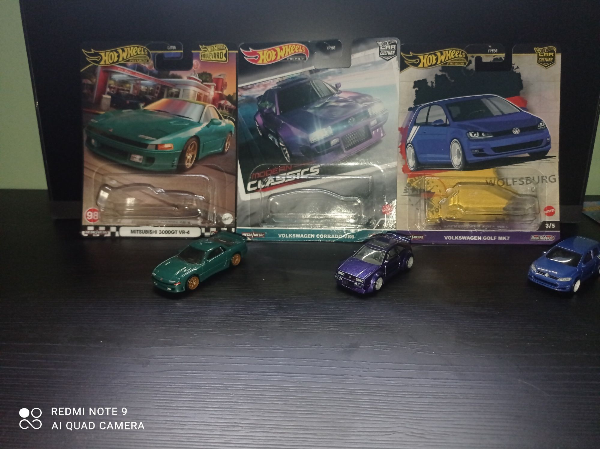 Hot wheels mainline и premium