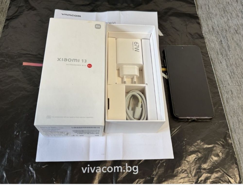 256GB Xiaomi 13 8GB 5G Vivacom Гаранция 2026г. Black / Черен