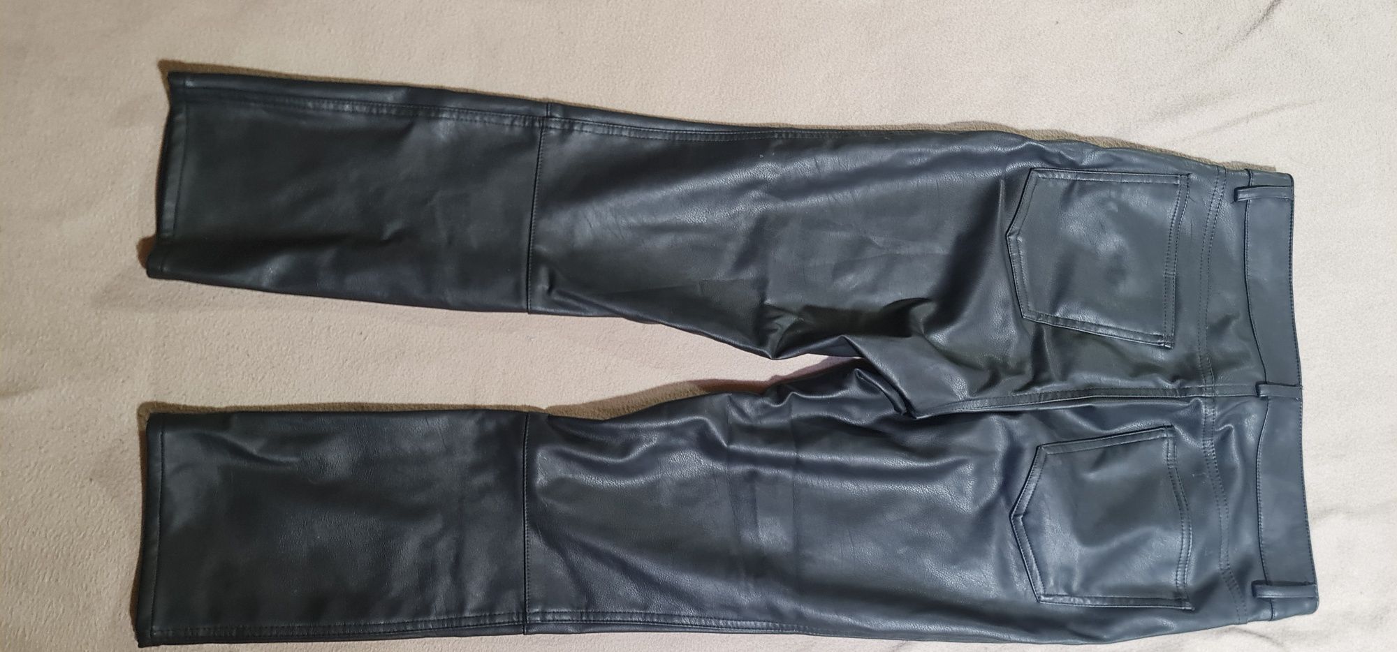 Pantaloni piele  ecologica H & M mărimea 40