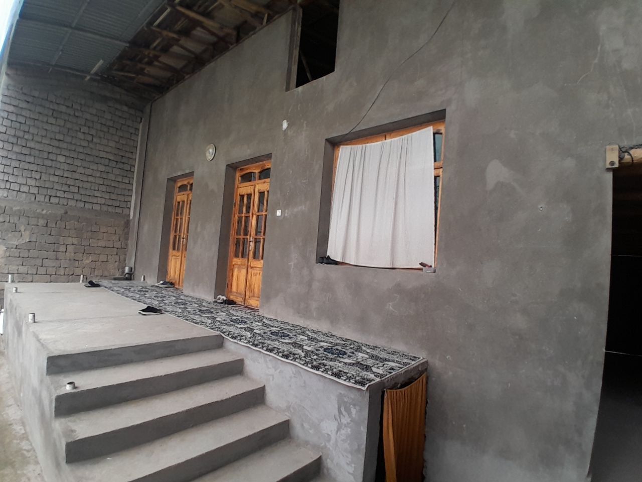 Uy sotiladi manzil Nazarbek pushkin