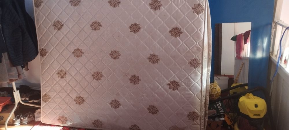 Матрас двух спальный кур озы сатылады