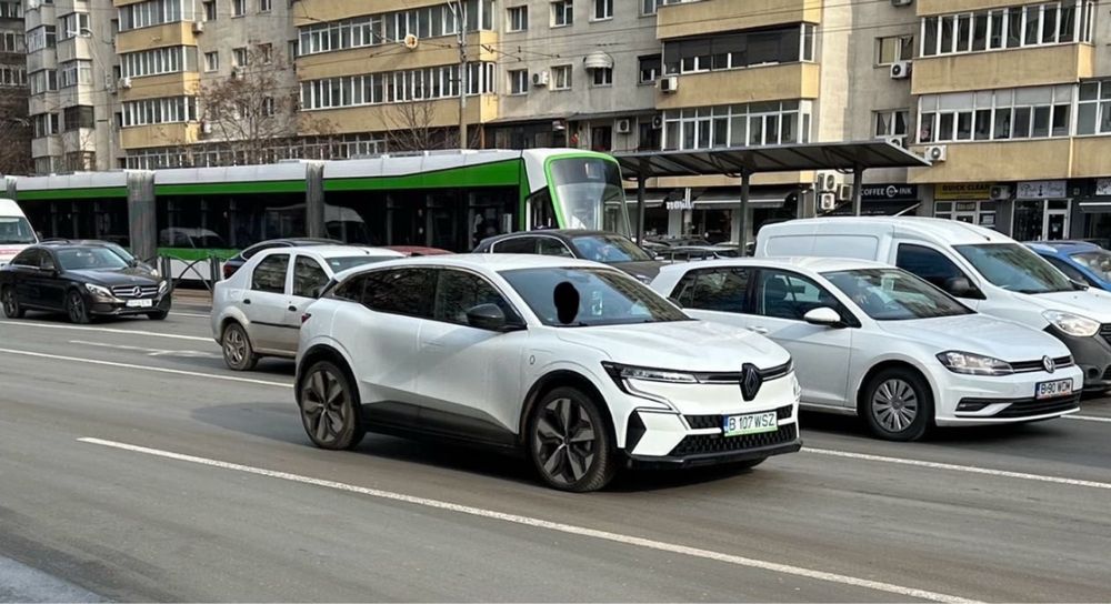 Megane E-tech de inchiriat pentru UBER/BOLT
