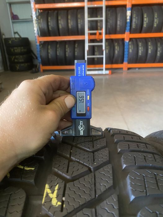 Anvelope iarna 225/45/19 Pirelli Sottozero 3 225 45 19 R19