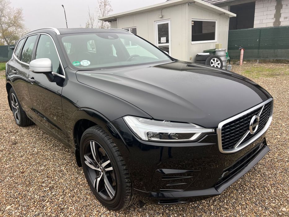 Volvo XC 60 XC60- R Design, 4x4, Panorama, Carte service