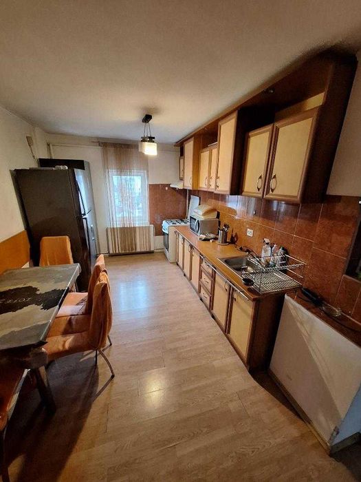 3 camere cu 2 bai,2 balcoane,centrala termica