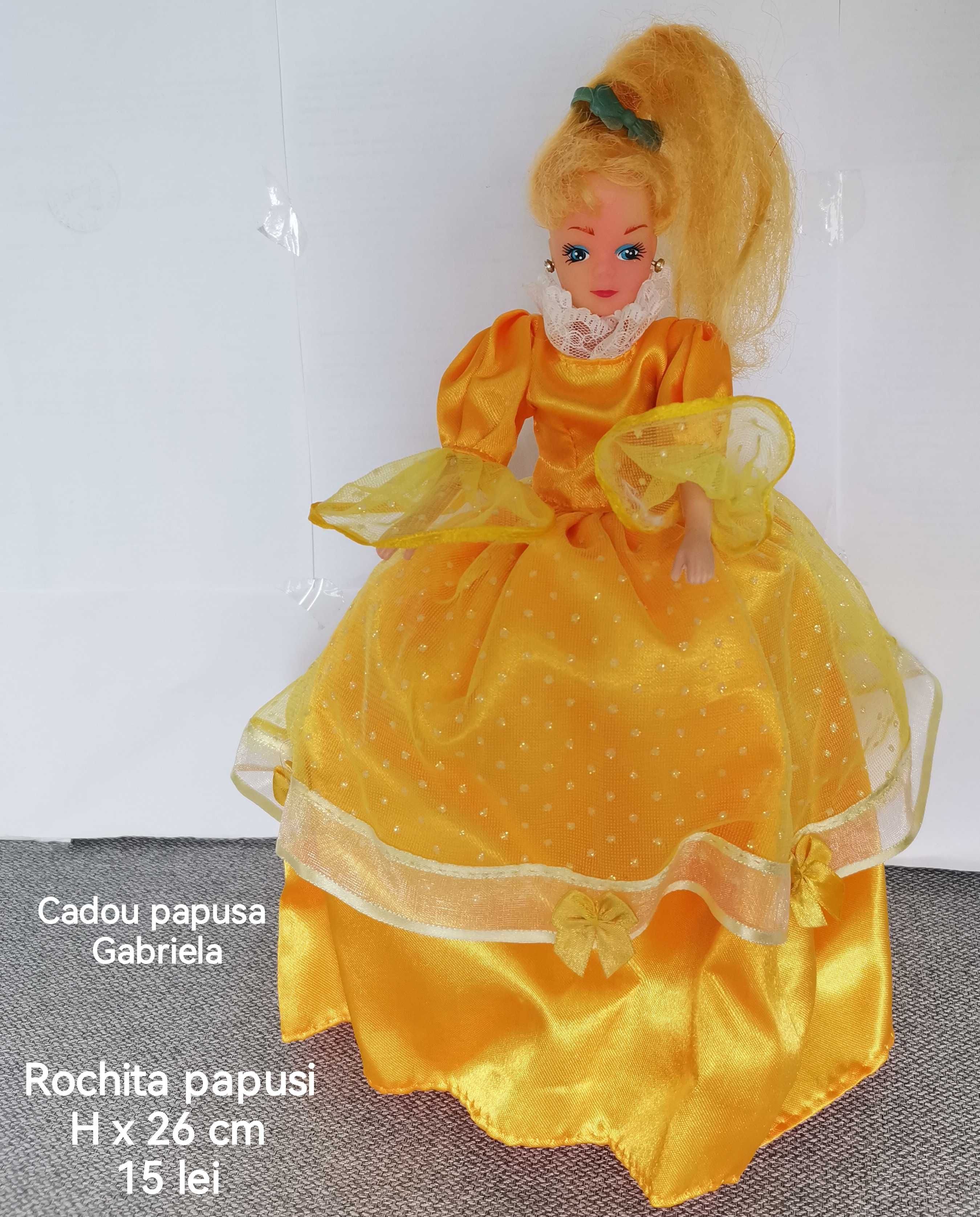 Papusa mireasa jucarie plastic rochite papusi vintage