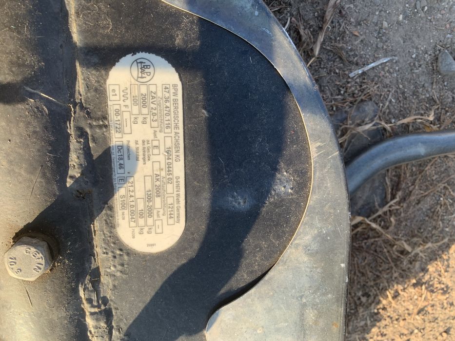 Cupla cu dispozitiv inertial pentru remorca ulilaje Knott