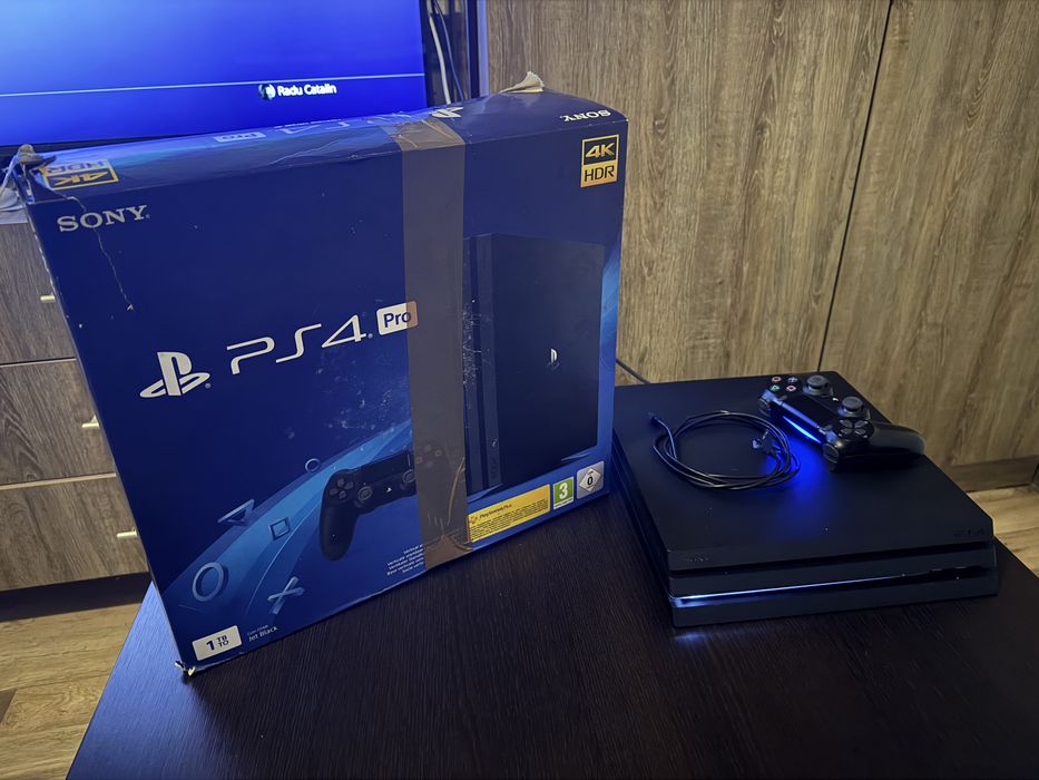 Playstation 4 pro 1Tb