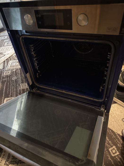 Отдам духовку LG НЕ РАБОЧАЯ ! Не работает сенсор