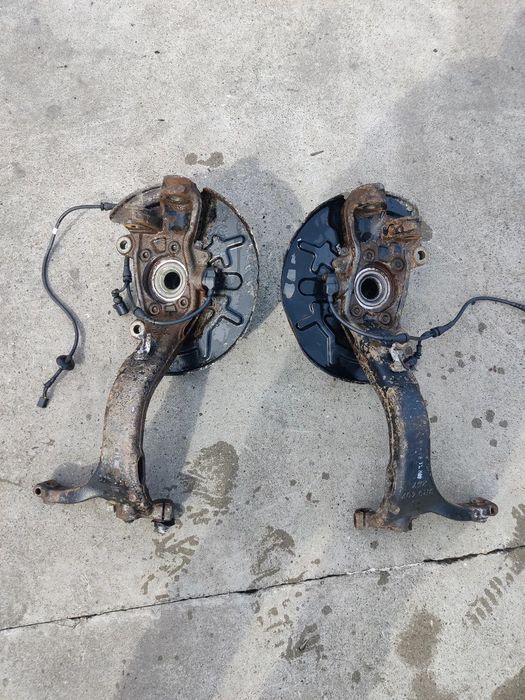 Fuzeta cu rulment fata stanga dreapta Seat Exeo Audi A4 3R0407257 58