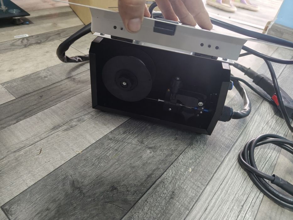 Aparate de sudura cu sarma  fara gaz