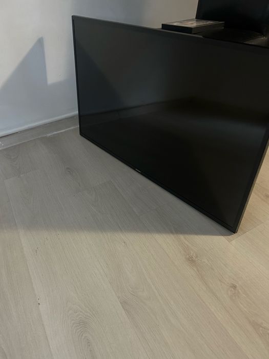Smart tv samsung diagonala 108 cm