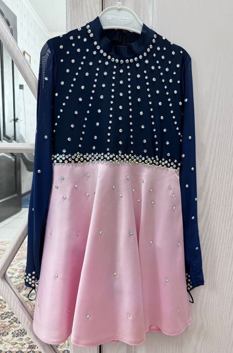 Продам платье для фигурного катания