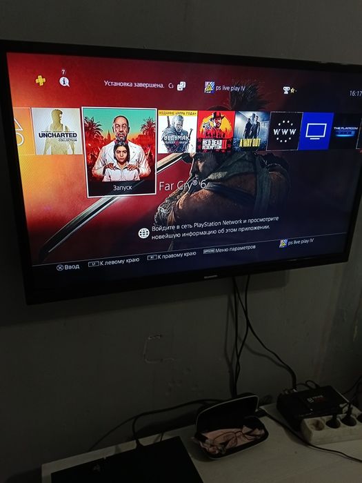 Продам PS 4 Fat в хорошем состояние!