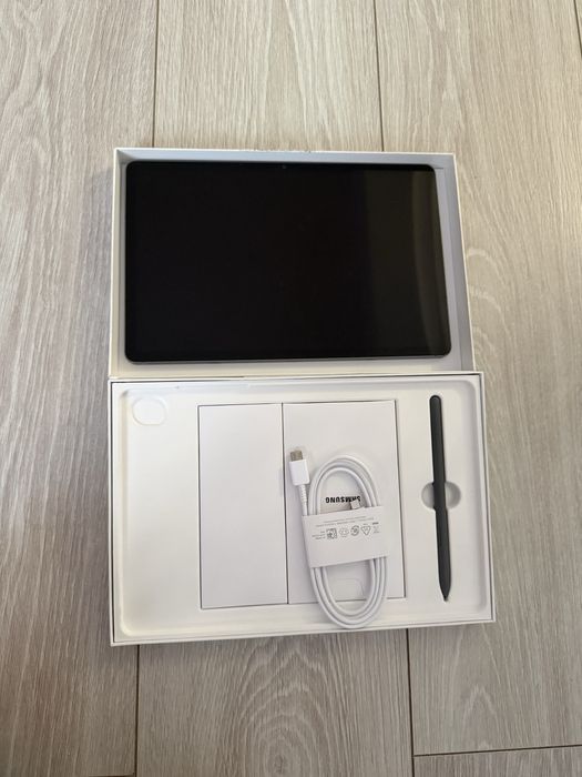 Samsung Galaxy Tab S9 FE, 10.9”, 6GB RAM, 128GB