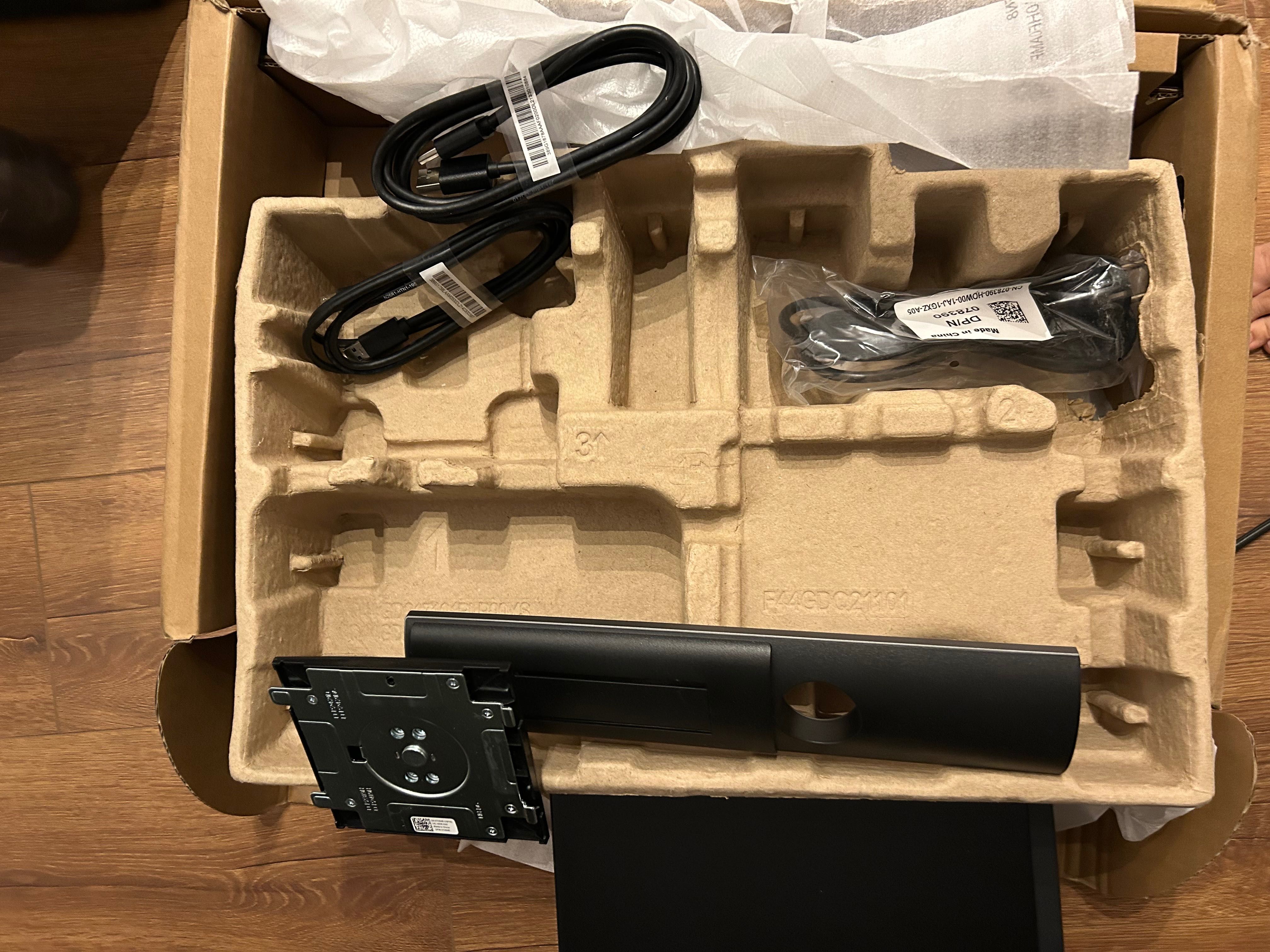 Монитор dell 23 inch чисто нов