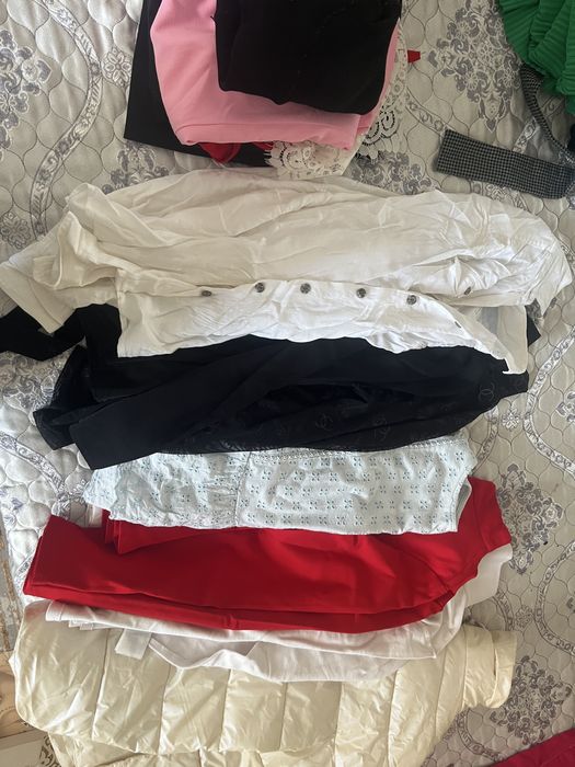 Отдам даром вещи 42-44